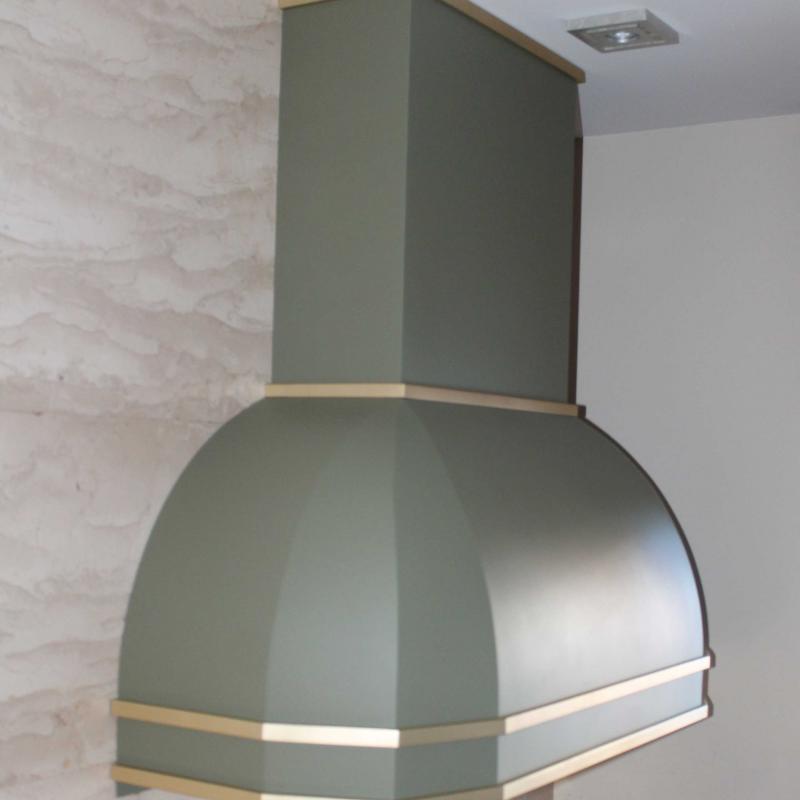 Декоративный вытяжной зонт